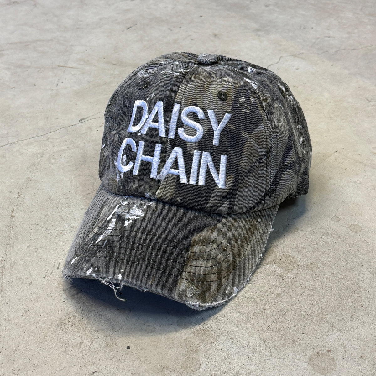 daisy chain camo cap (no ring)
