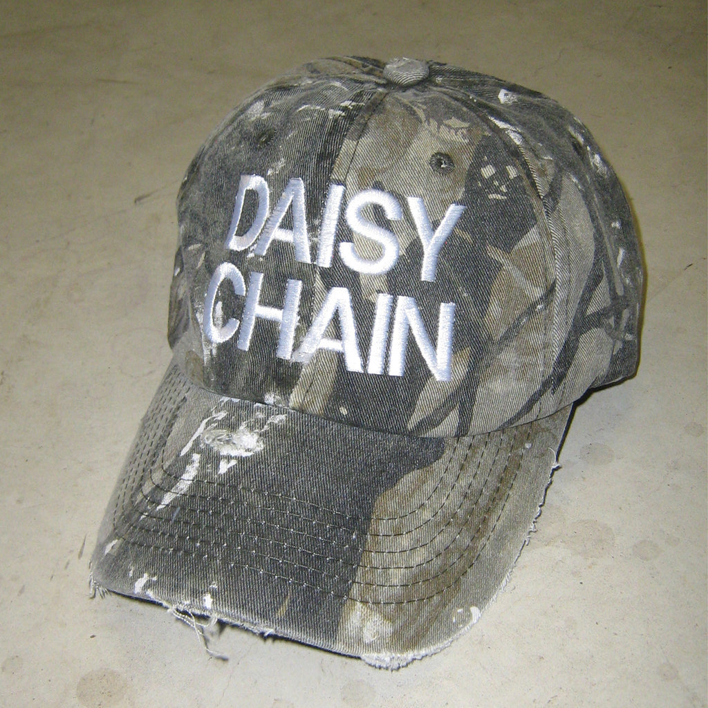 daisy chain camo cap (no ring)