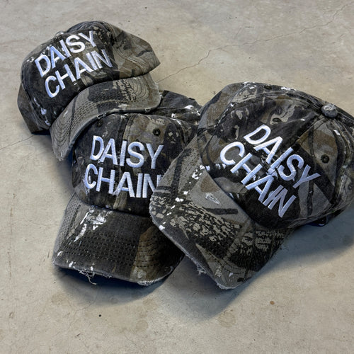daisy chain camo cap (no ring)